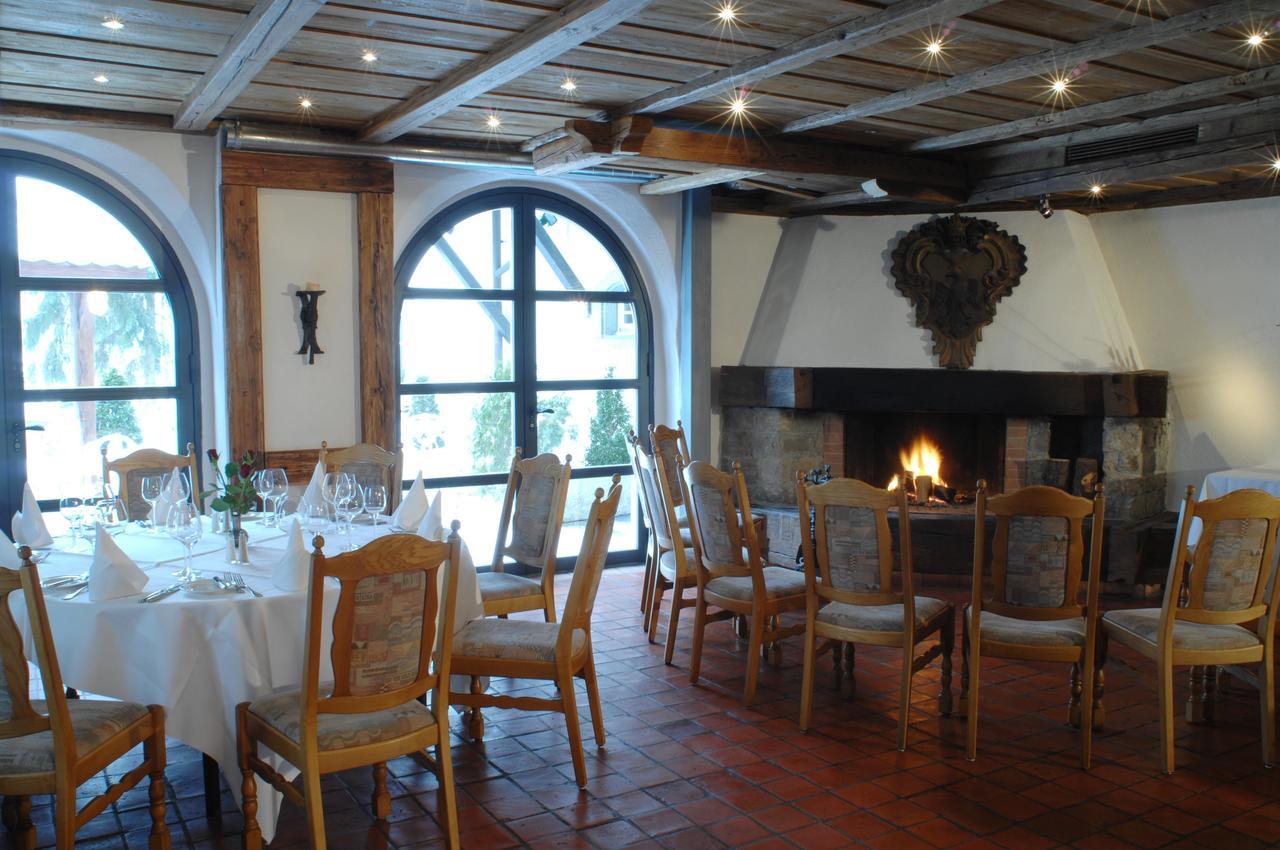 Landgasthof Zu Den Drei Sternen Brunegg Exterior photo