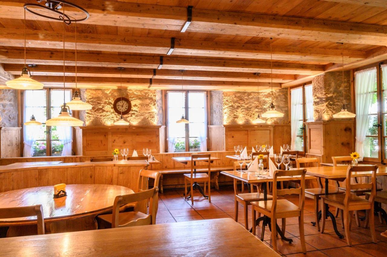 Landgasthof Zu Den Drei Sternen Brunegg Exterior photo